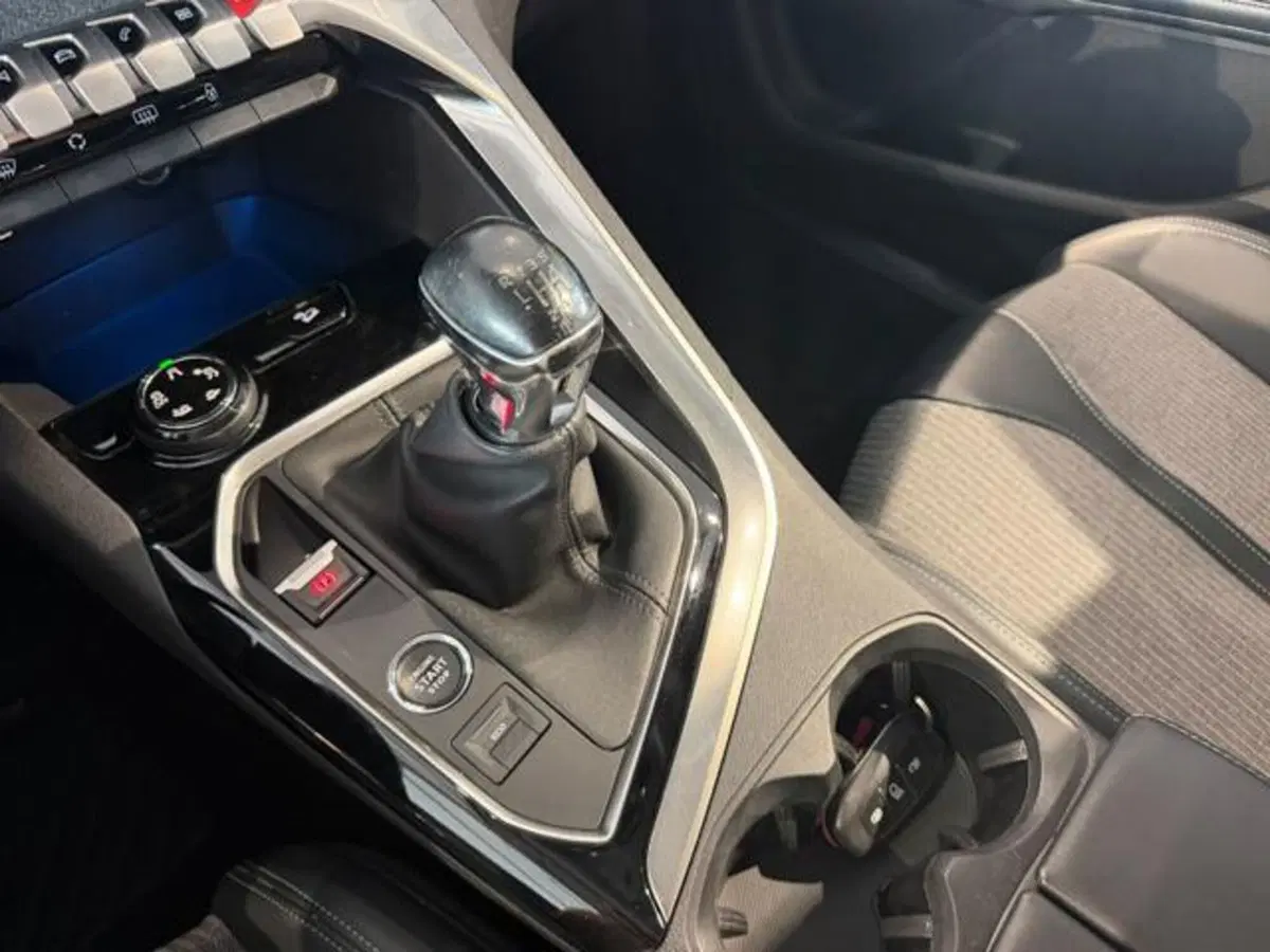 Peugeot 3008 usata a Salerno (18)