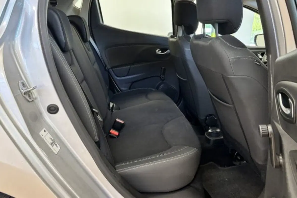 Renault Clio usata a Latina (10)