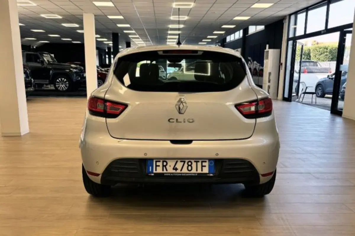 Renault Clio usata a Latina (6)