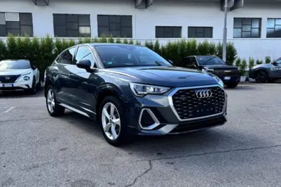 Audi Q3 Sportback 35 TDI quattro S tronic S line edition del 2022 usata a Fondi