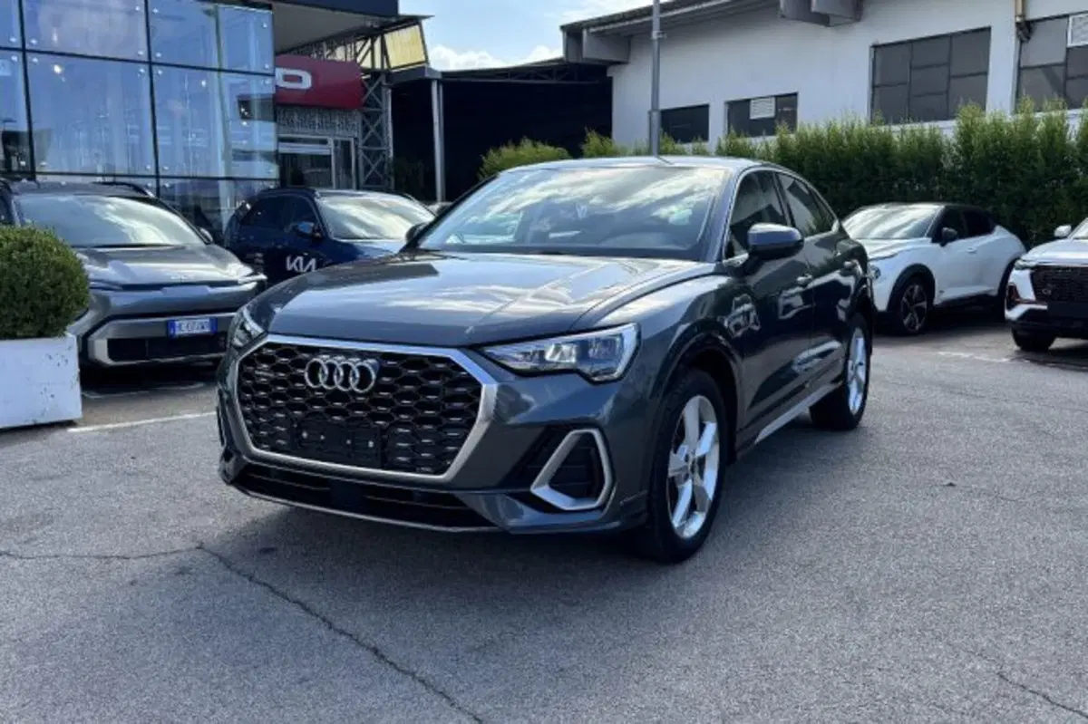 Audi Q3 Sportback usata a Latina (3)