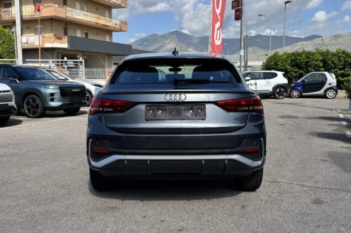 Audi Q3 Sportback usata a Latina (6)
