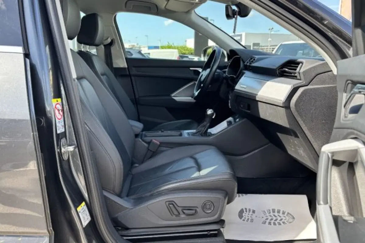 Audi Q3 Sportback usata a Latina (8)