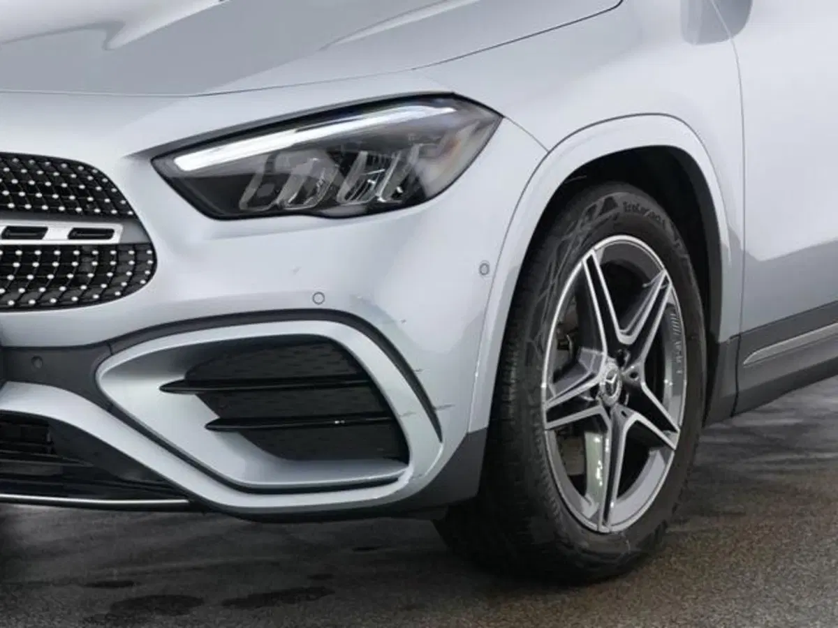 Mercedes-Benz GLA SUV usata a Milano (3)