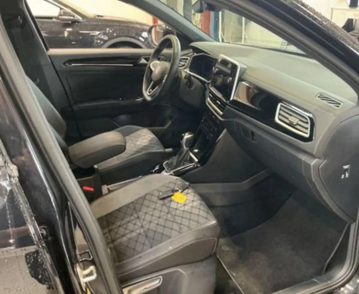 Volkswagen T-Roc usata a Milano (5)