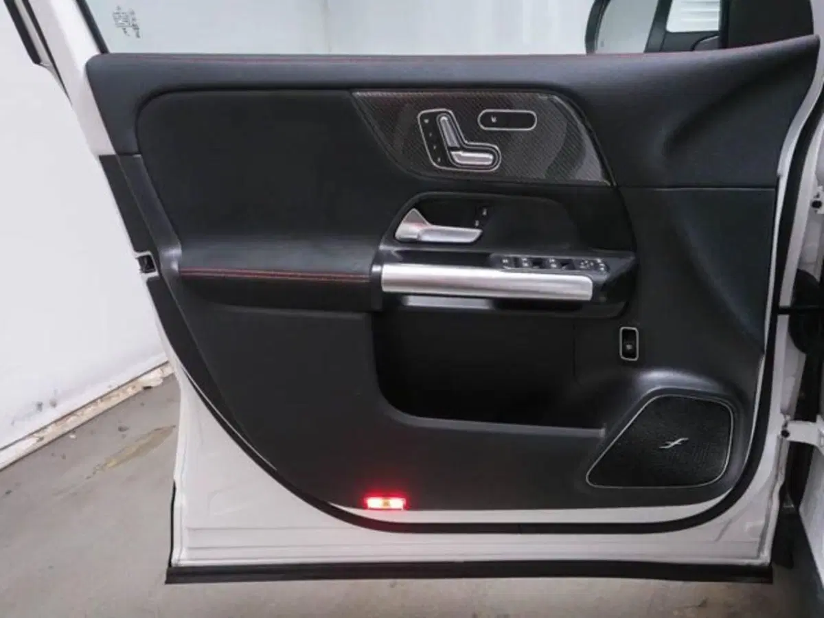 Mercedes-Benz GLA SUV usata a Novara (10)