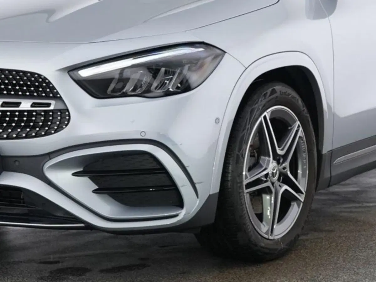 Mercedes-Benz GLA SUV usata a Novara (3)