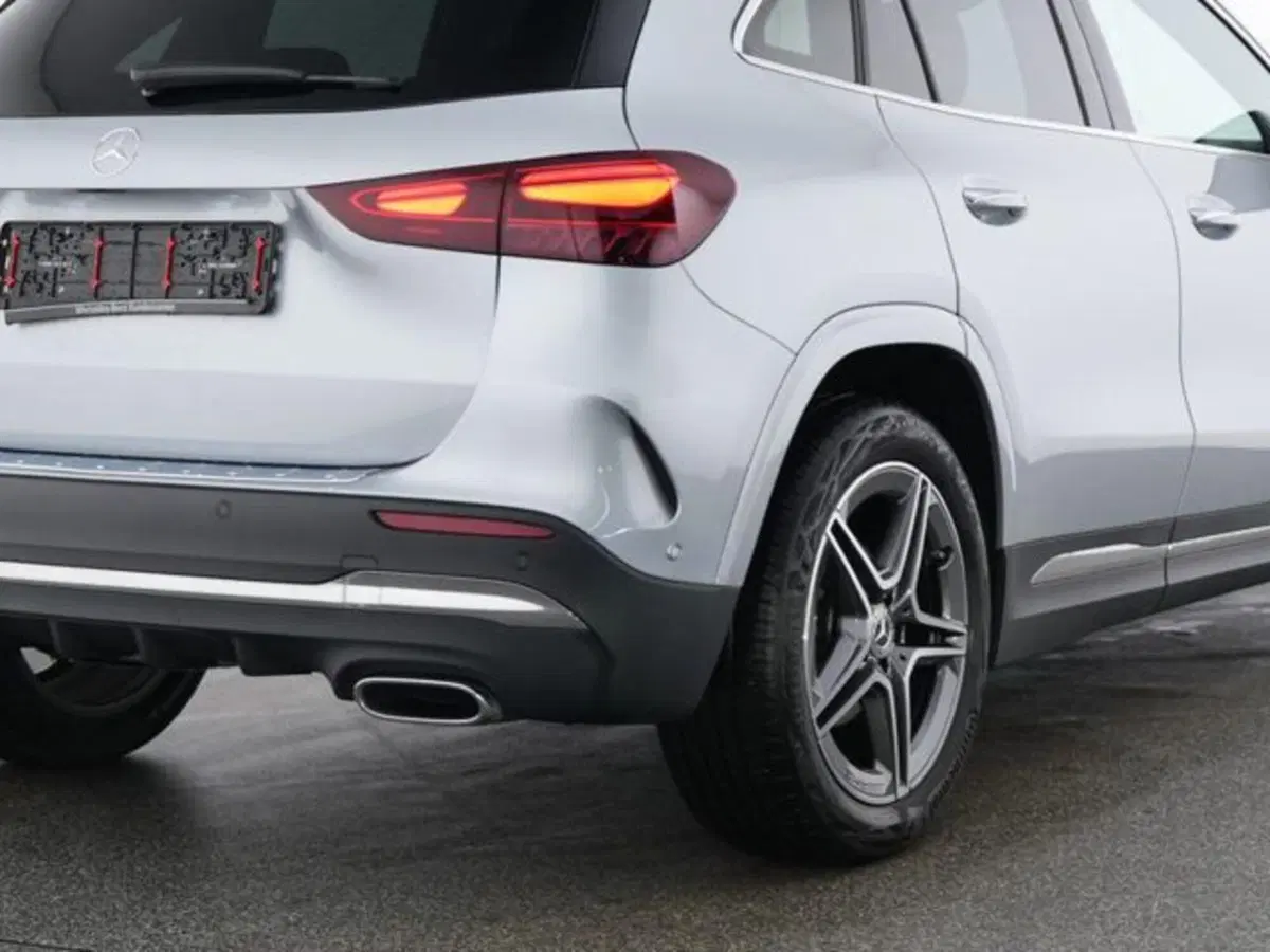 Mercedes-Benz GLA SUV usata a Novara (4)