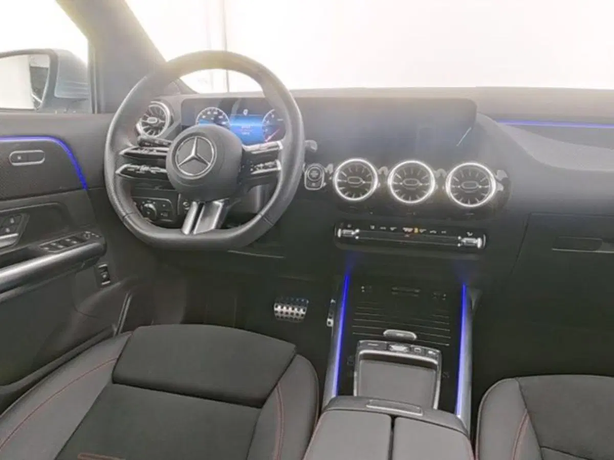 Mercedes-Benz GLA SUV usata a Novara (6)
