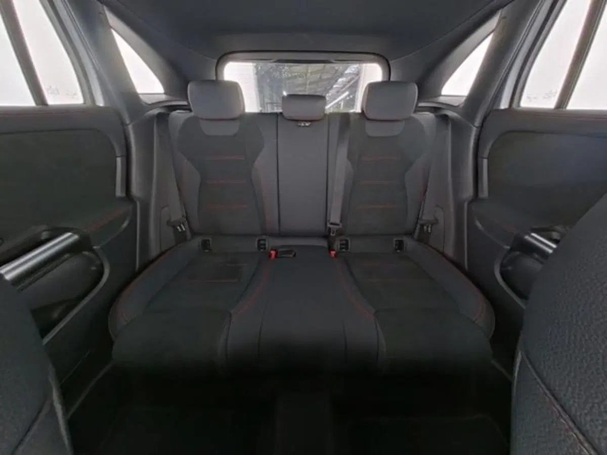 Mercedes-Benz GLA SUV usata a Novara (8)