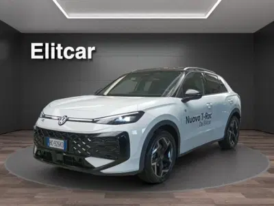 Volkswagen T-Roc 1.5 etsi R-Line 150cv dsg del 2026 usata a Dormelletto