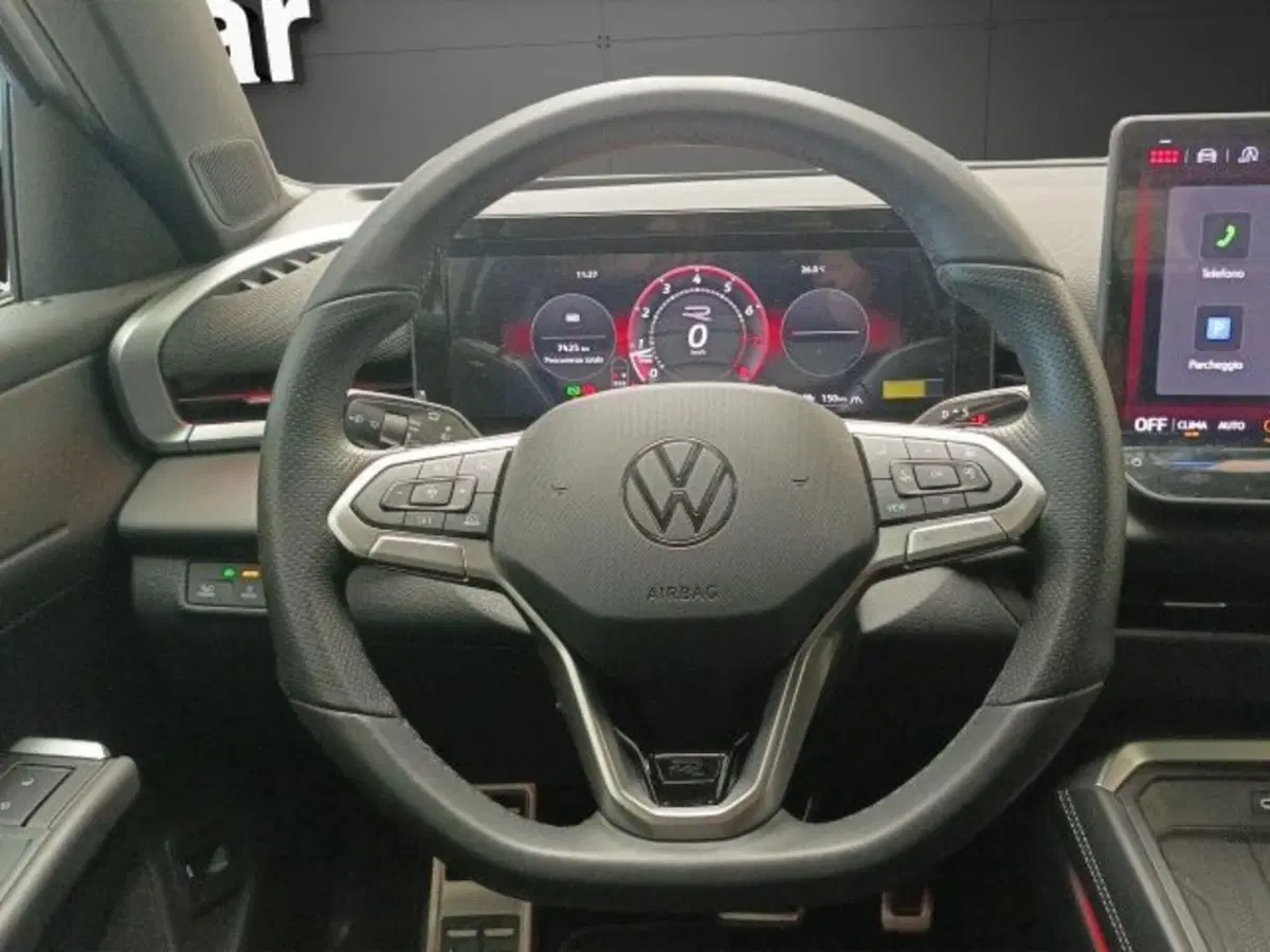 Volkswagen T-Roc usata a Novara (10)