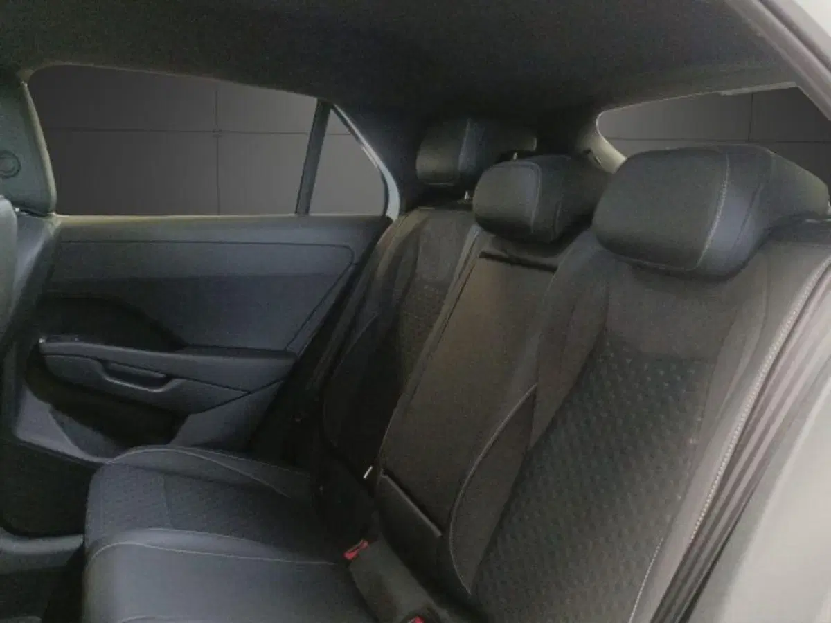 Volkswagen T-Roc usata a Novara (14)