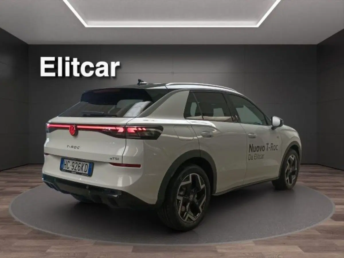 Volkswagen T-Roc usata a Novara (6)