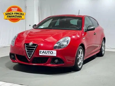 Alfa Romeo Giulietta 1.6 JTDm-2 Distinctive del 2015 usata a Montagna in Valtellina