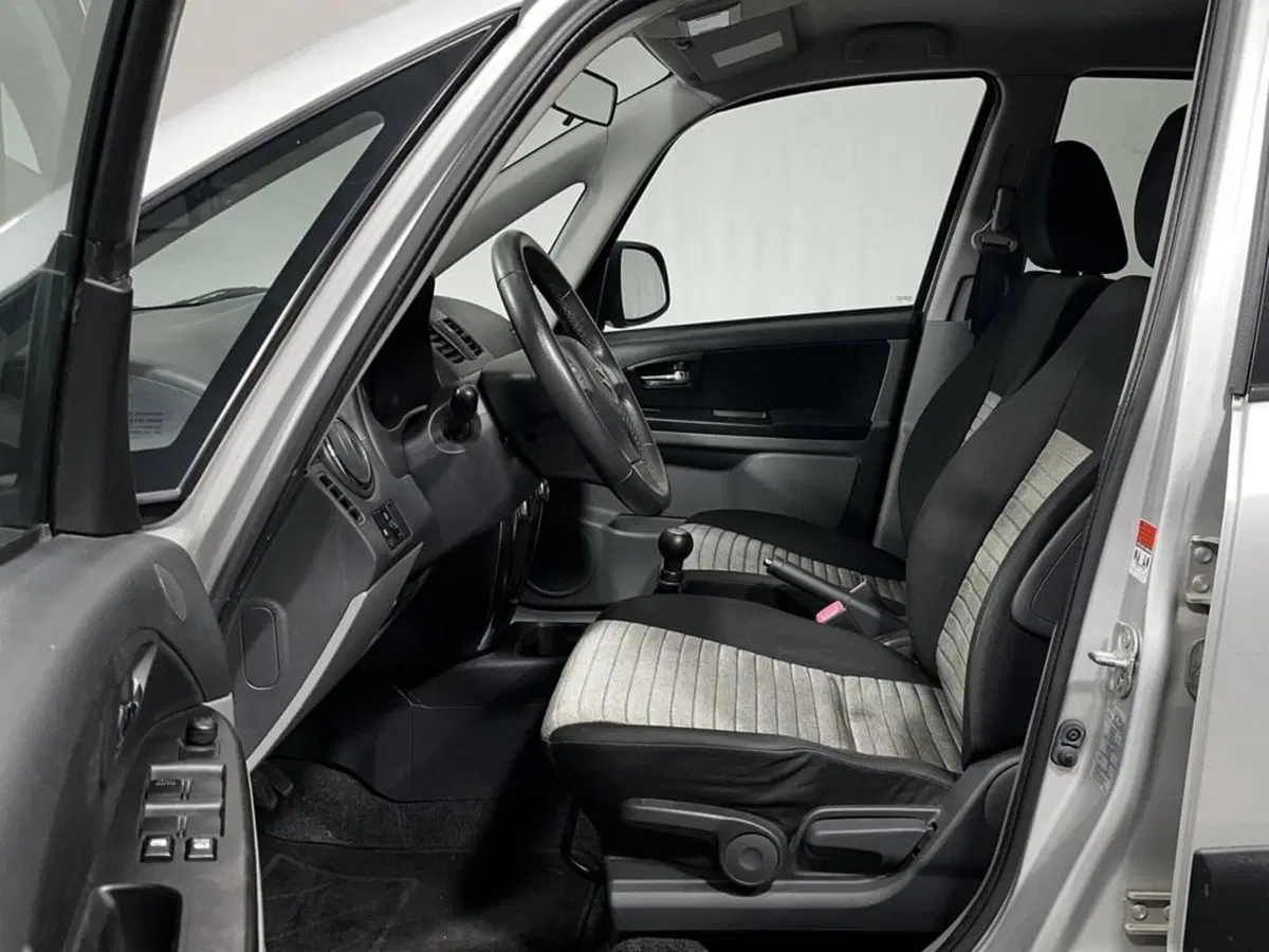 Suzuki SX4 usata a Sondrio (10)