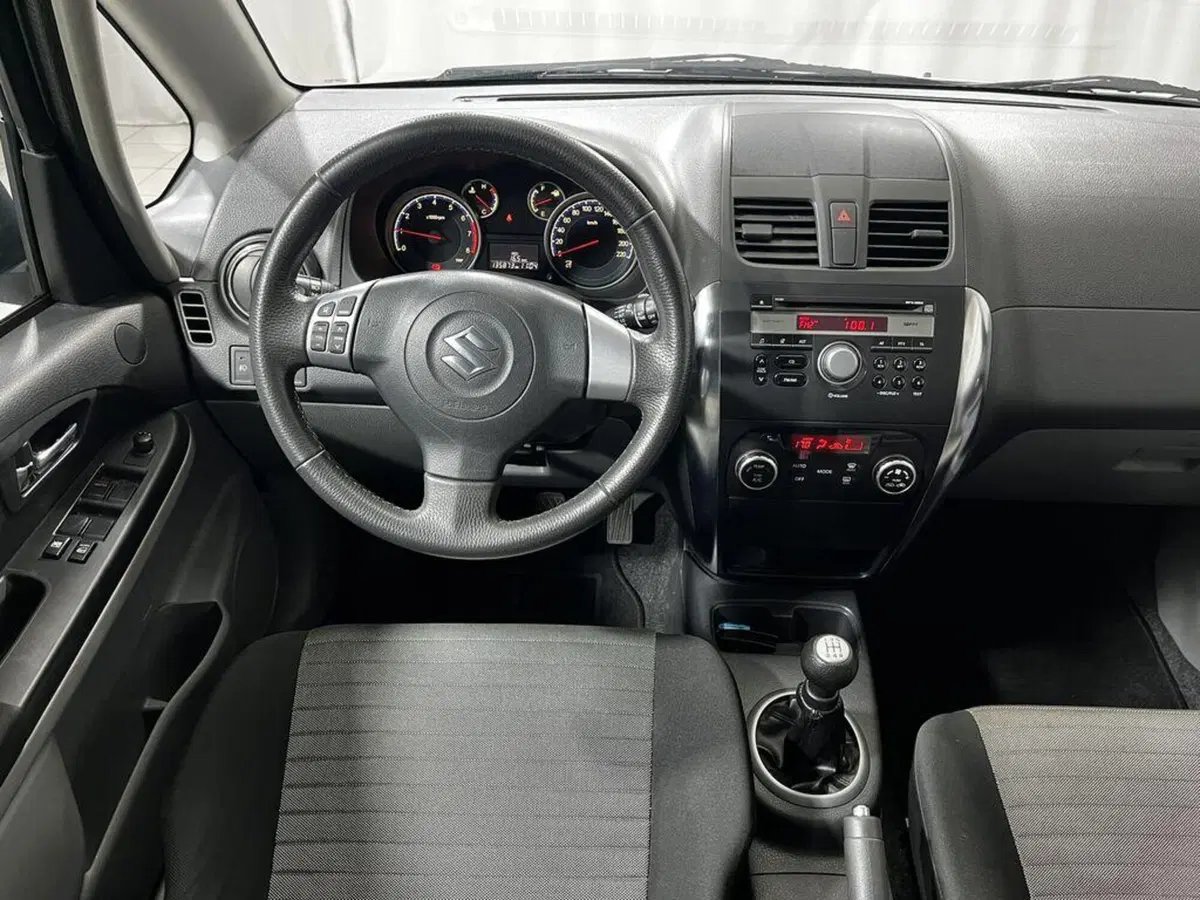 Suzuki SX4 usata a Sondrio (13)