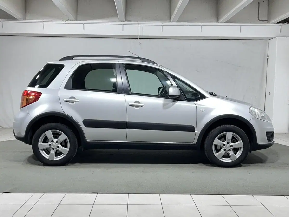 Suzuki SX4 usata a Sondrio (6)