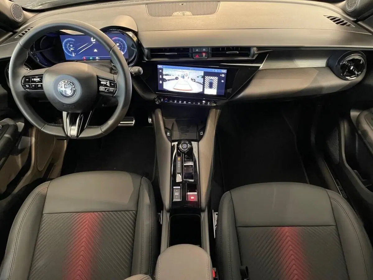 Alfa Romeo Junior nuova a Sondrio (11)