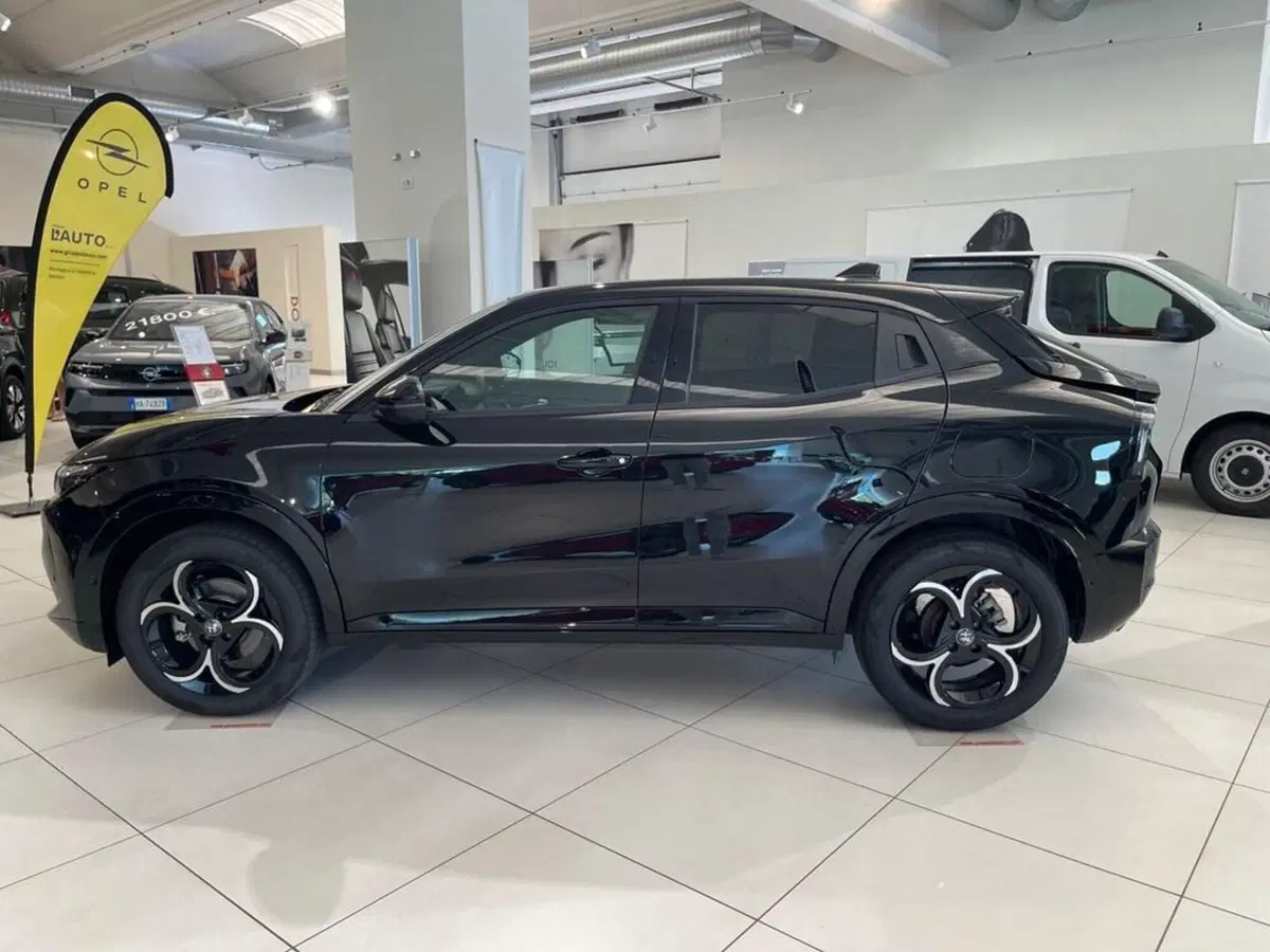 Alfa Romeo Junior nuova a Sondrio (2)