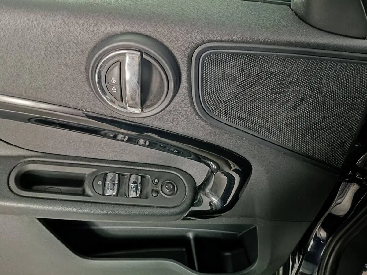 MINI Mini Countryman usata a Ascoli Piceno (18)