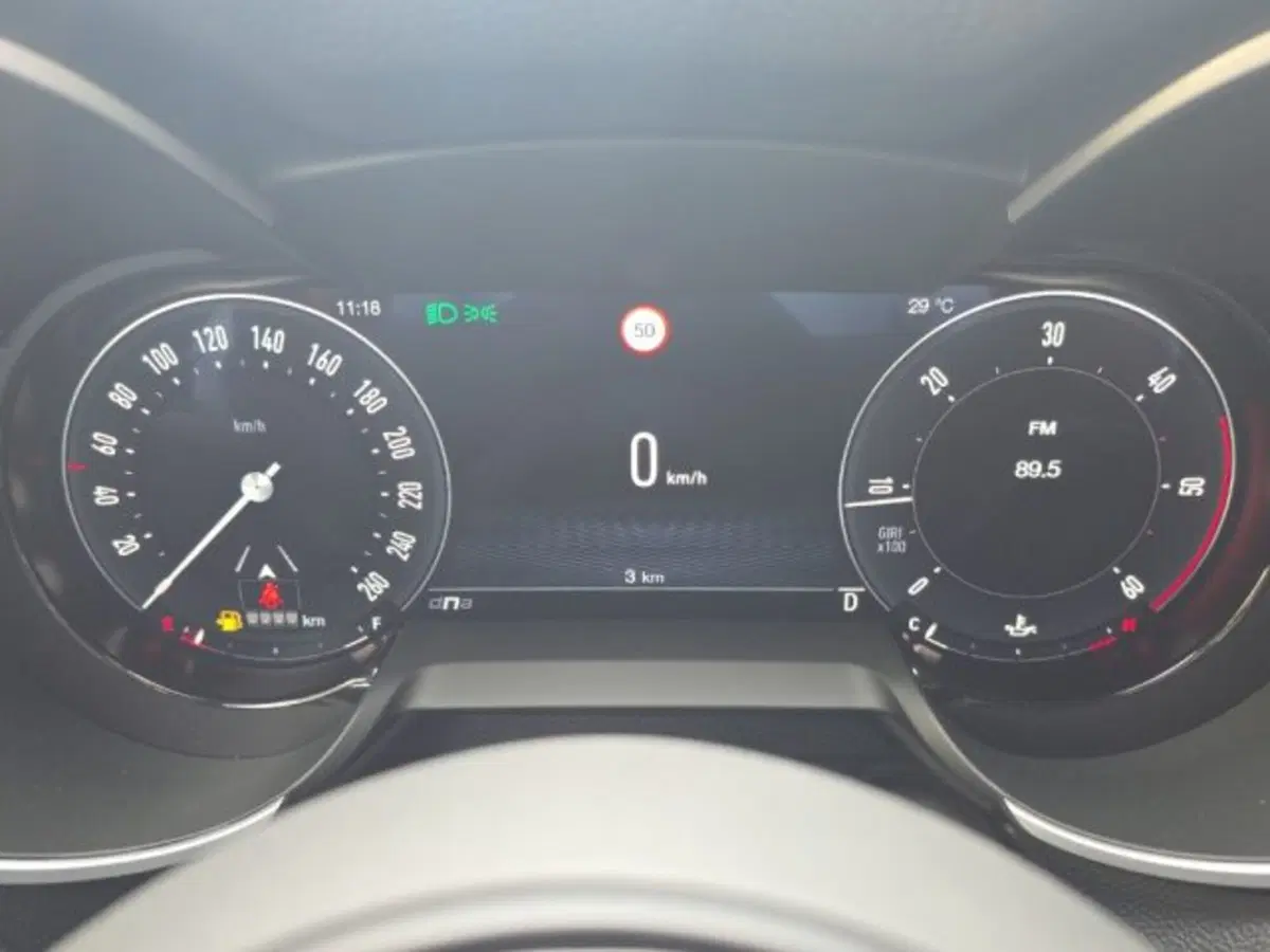 Alfa Romeo Stelvio nuova a Monza e Brianza (10)