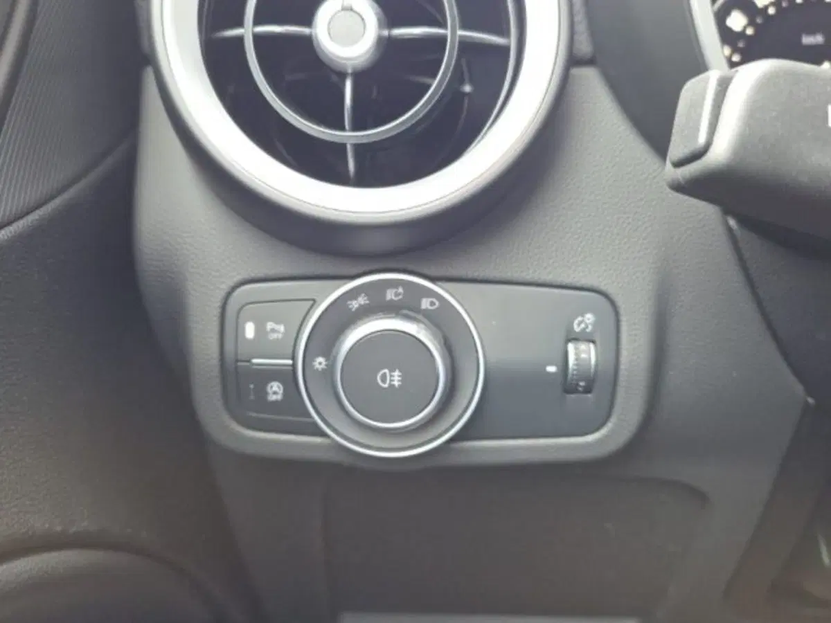 Alfa Romeo Stelvio nuova a Monza e Brianza (20)