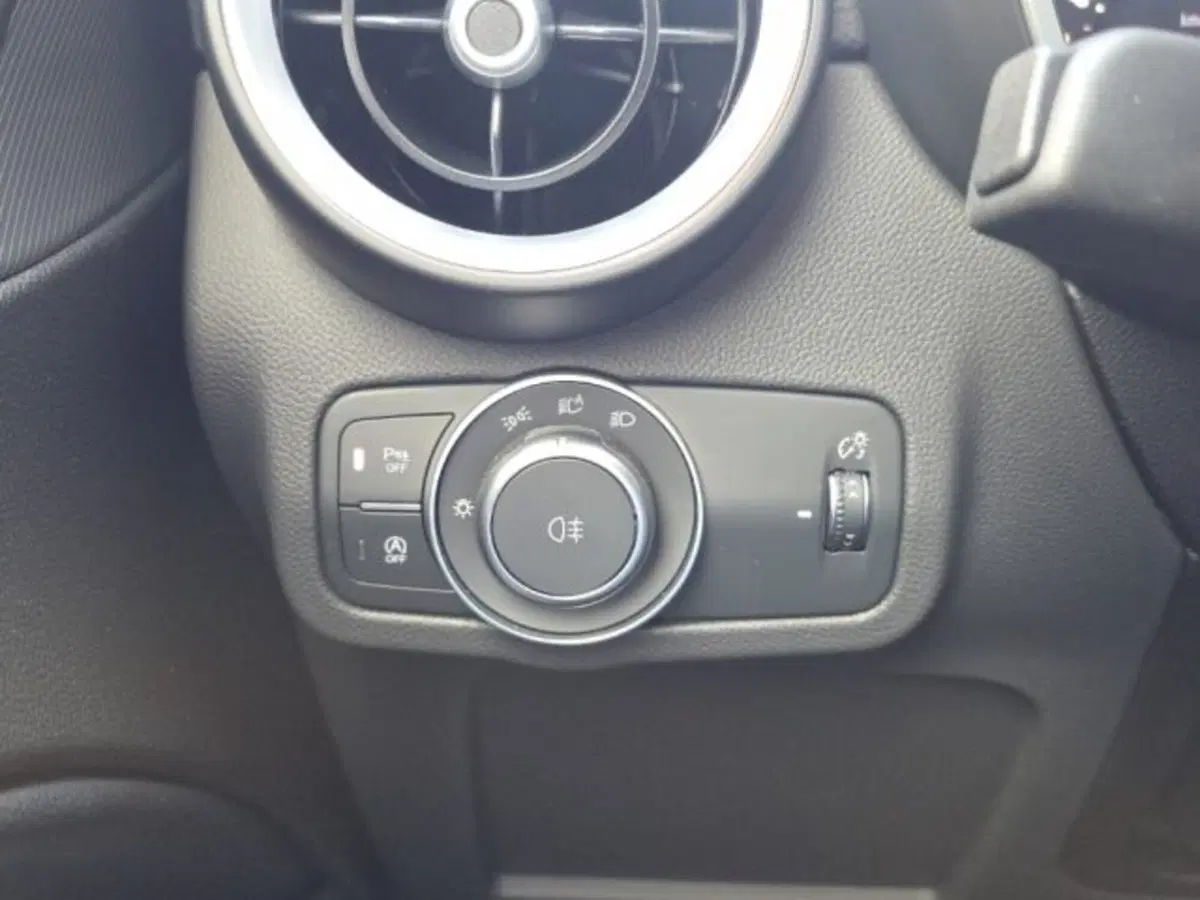 Alfa Romeo Stelvio nuova a Monza e Brianza (20)