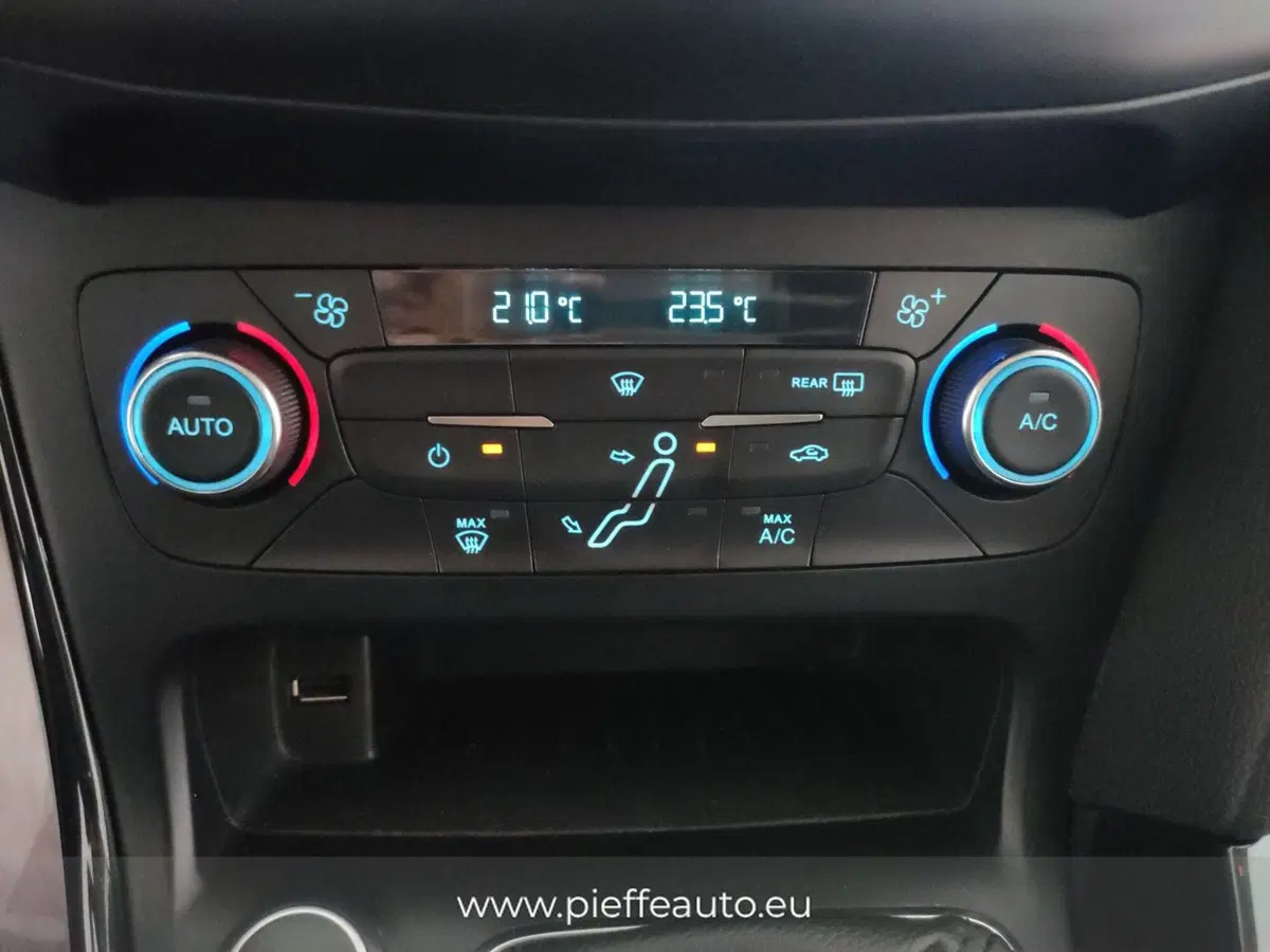 Ford Focus Station Wagon usata a Teramo (11)