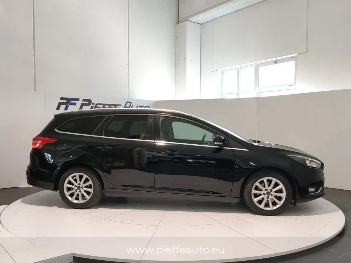 Ford Focus Station Wagon usata a Teramo (3)