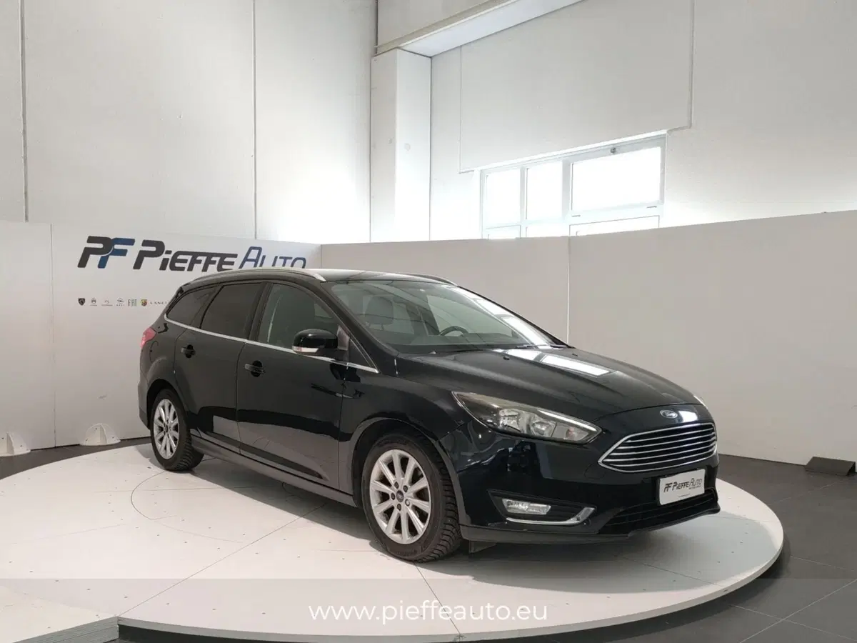 Ford Focus Station Wagon usata a Teramo (4)