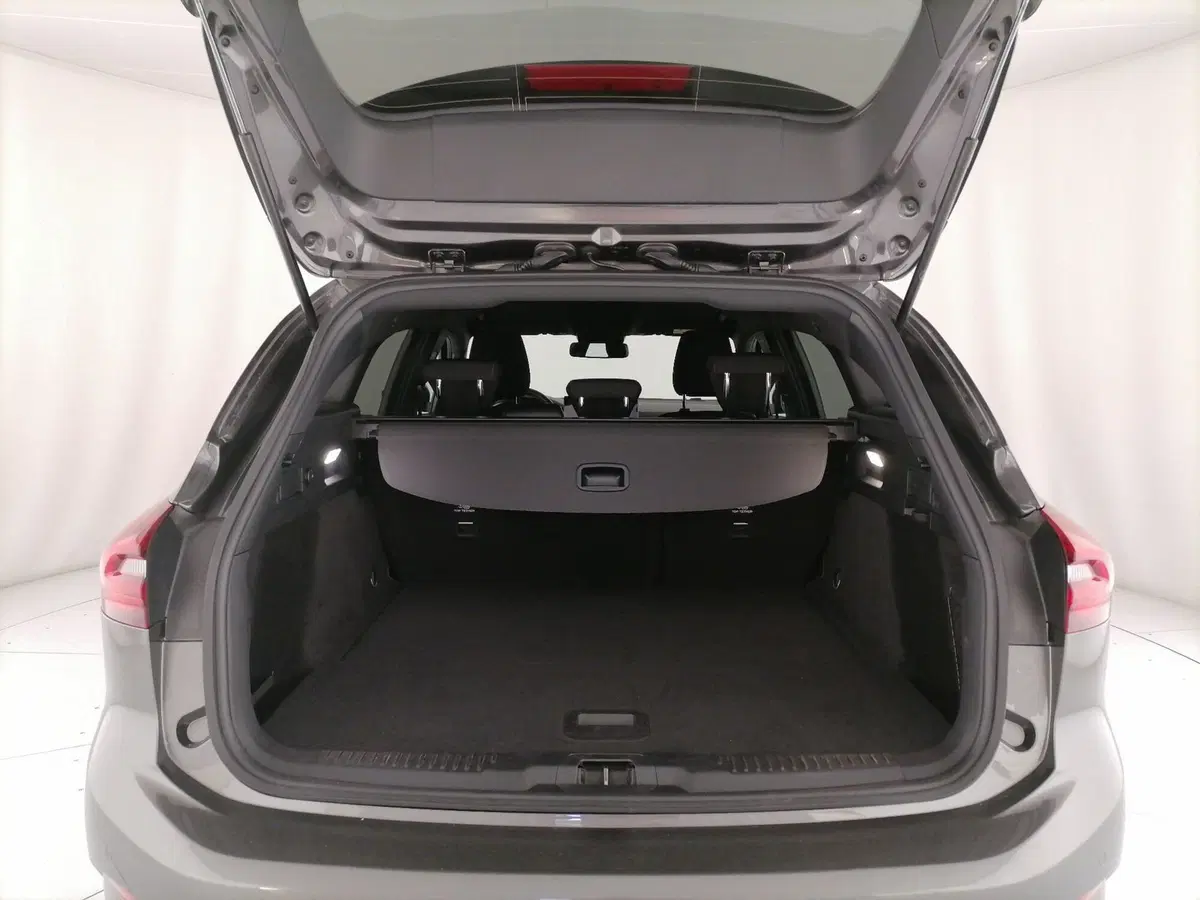Ford Focus Station Wagon usata a Roma (10)