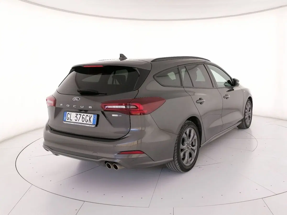 Ford Focus Station Wagon usata a Roma (2)