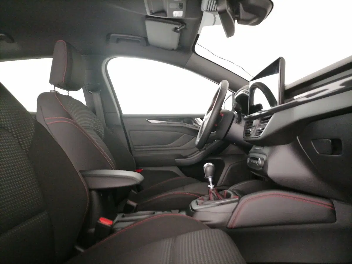 Ford Focus Station Wagon usata a Roma (6)