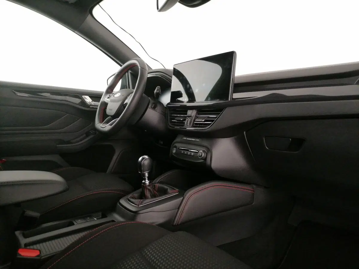 Ford Focus Station Wagon usata a Roma (7)