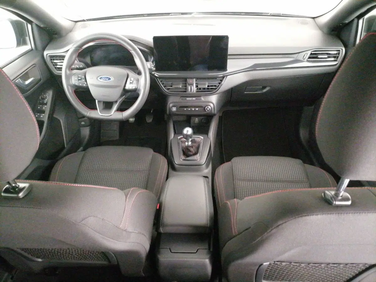 Ford Focus Station Wagon usata a Roma (9)