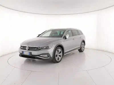 Volkswagen Passat Variant Alltrack 2.0 TDI 190 CV 4MOTION DSG BMT del 2020 usata a Roma
