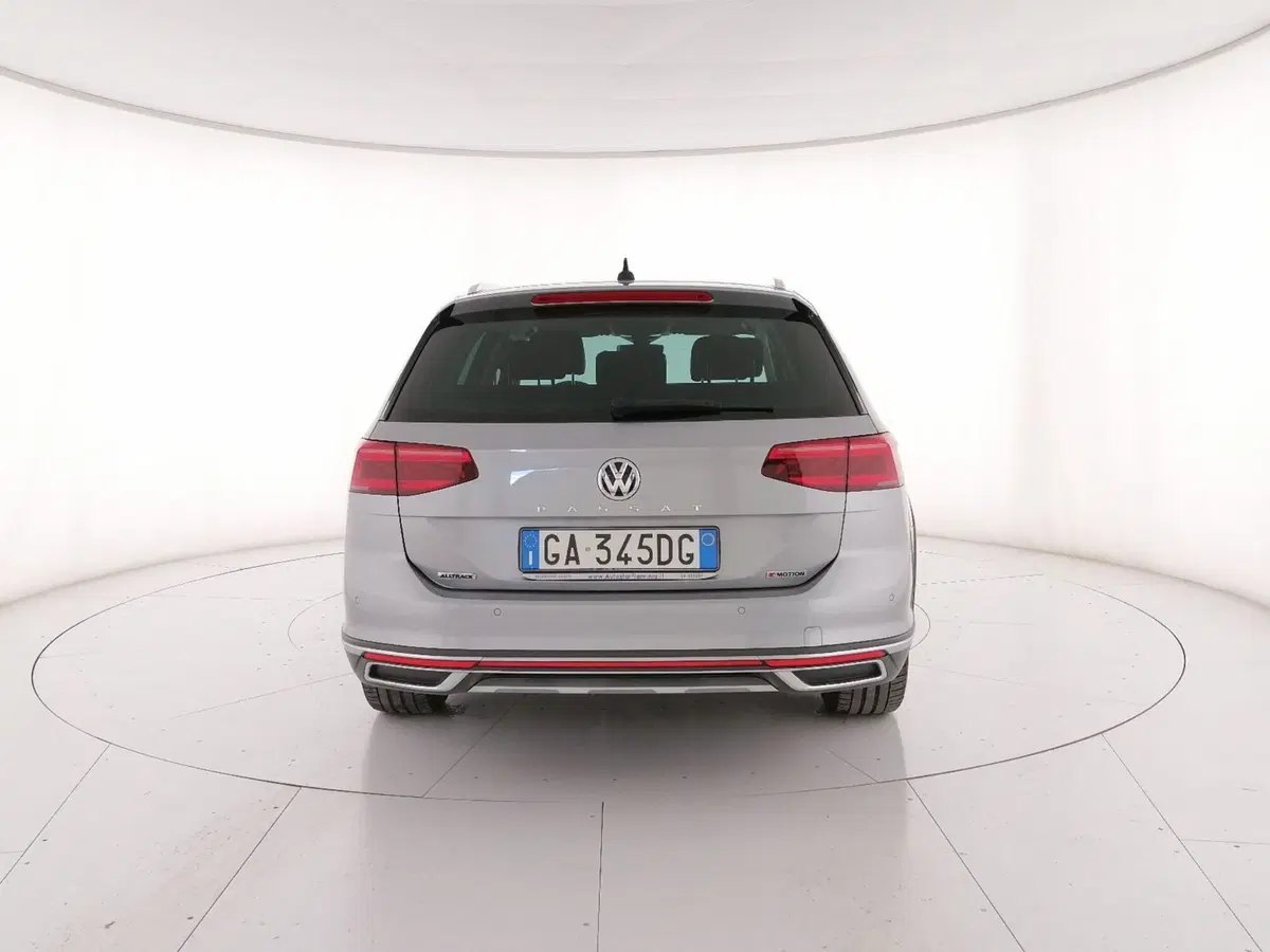 Volkswagen Passat Variant usata a Roma (4)