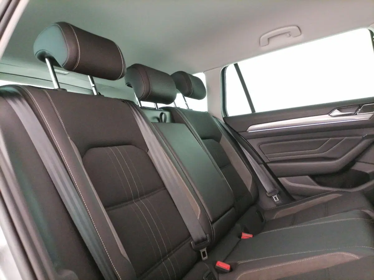 Volkswagen Passat Variant usata a Roma (8)