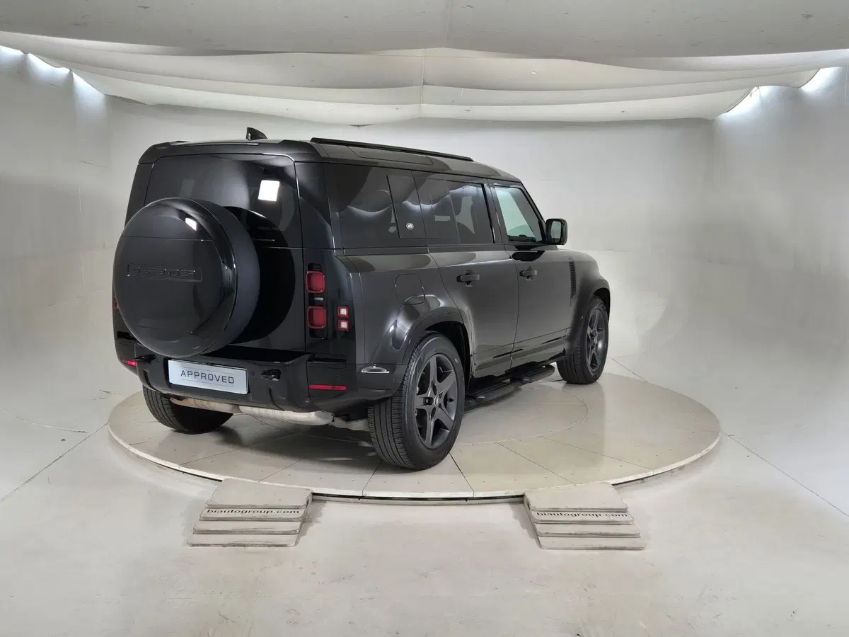 Land Rover Defender usata a Torino (2)