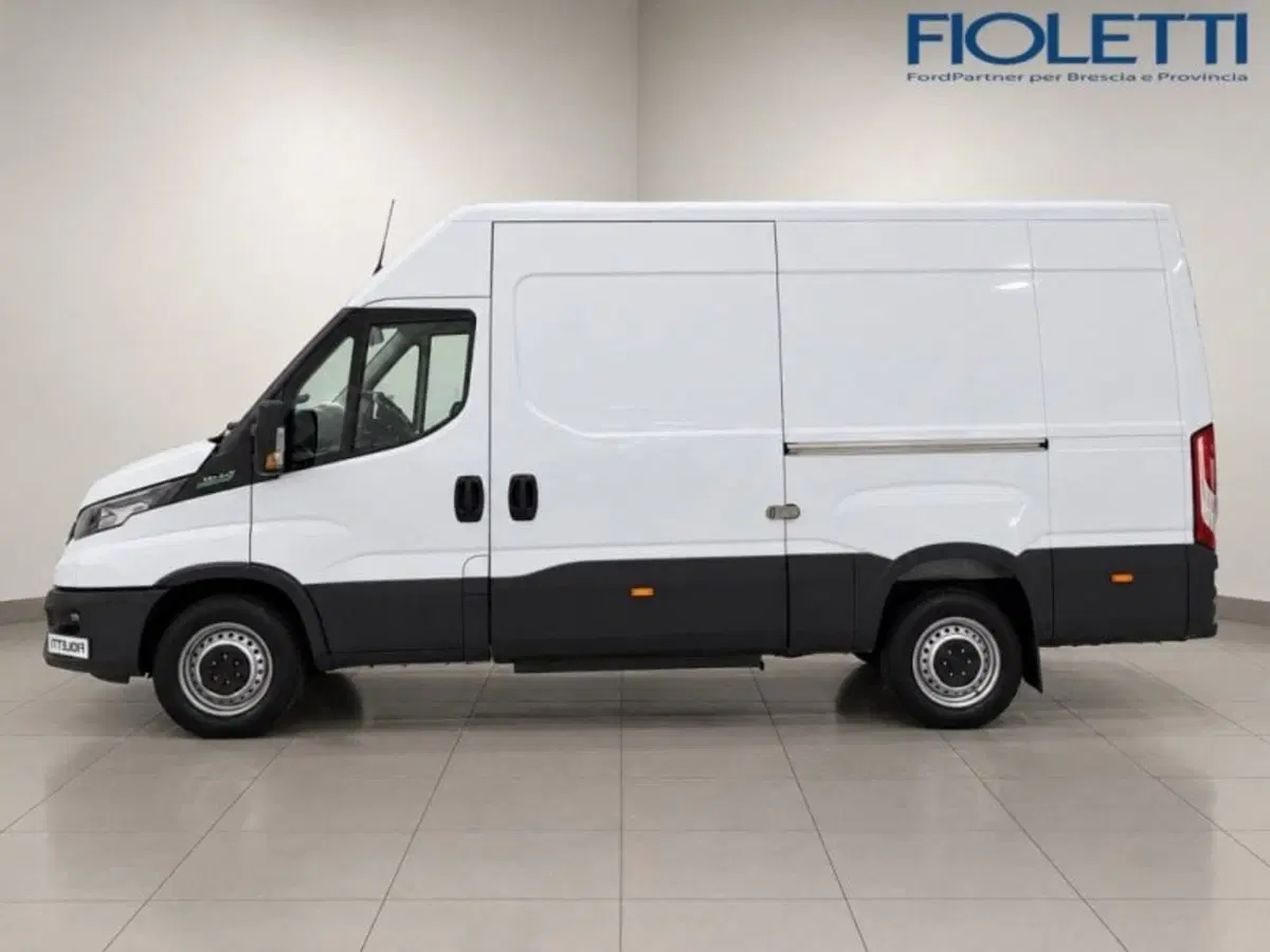 Iveco Daily Furgone usata a Brescia (3)