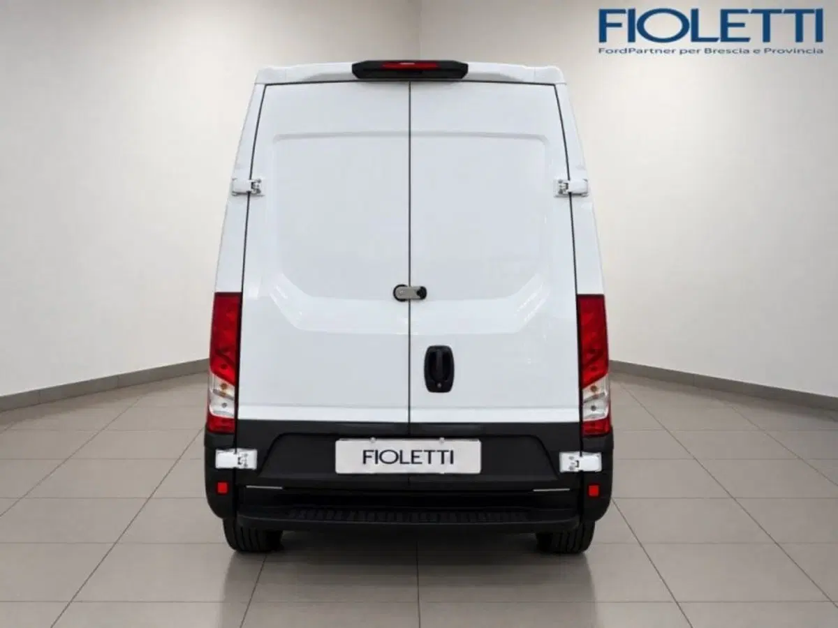 Iveco Daily Furgone usata a Brescia (4)