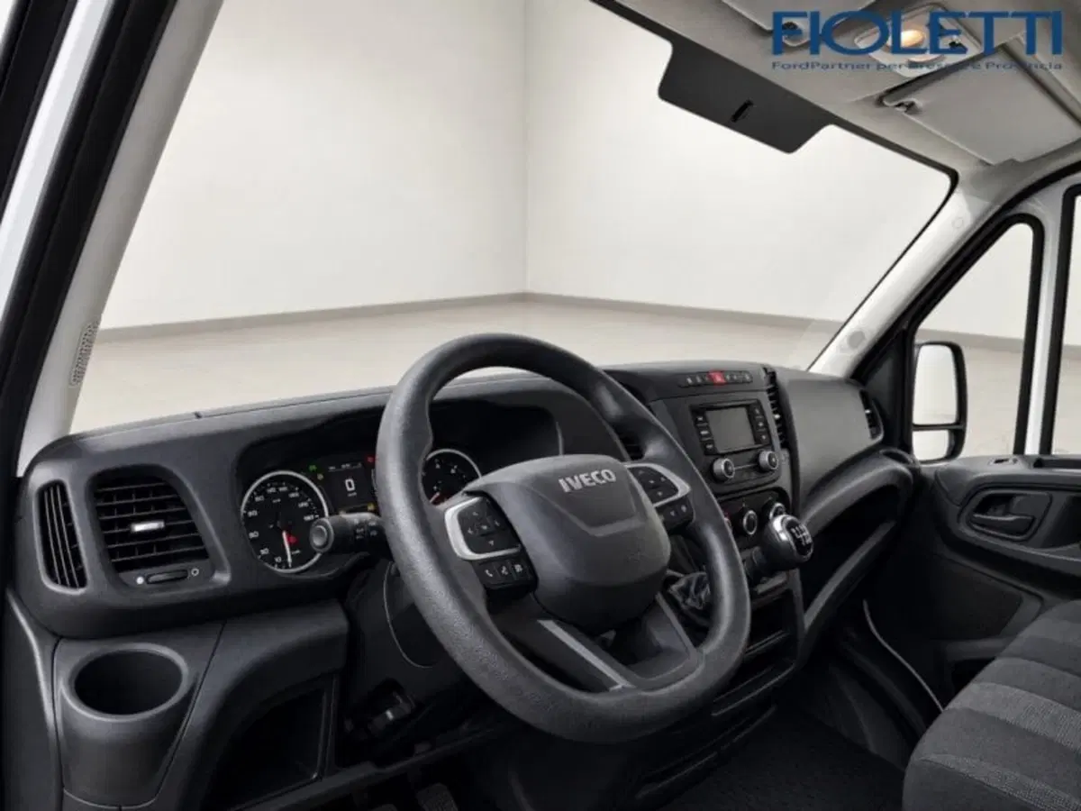 Iveco Daily Furgone usata a Brescia (5)