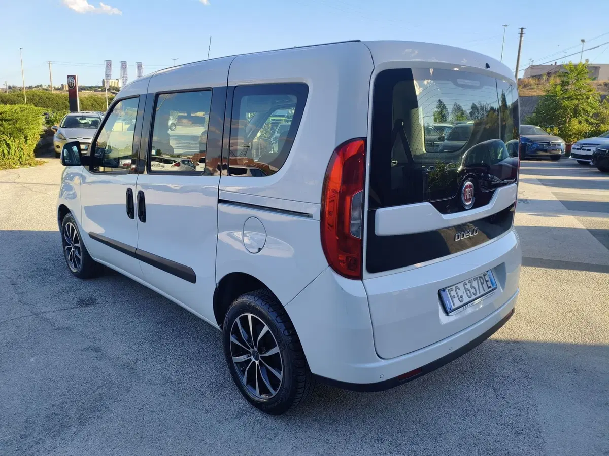 Fiat Doblò usata a Matera (3)