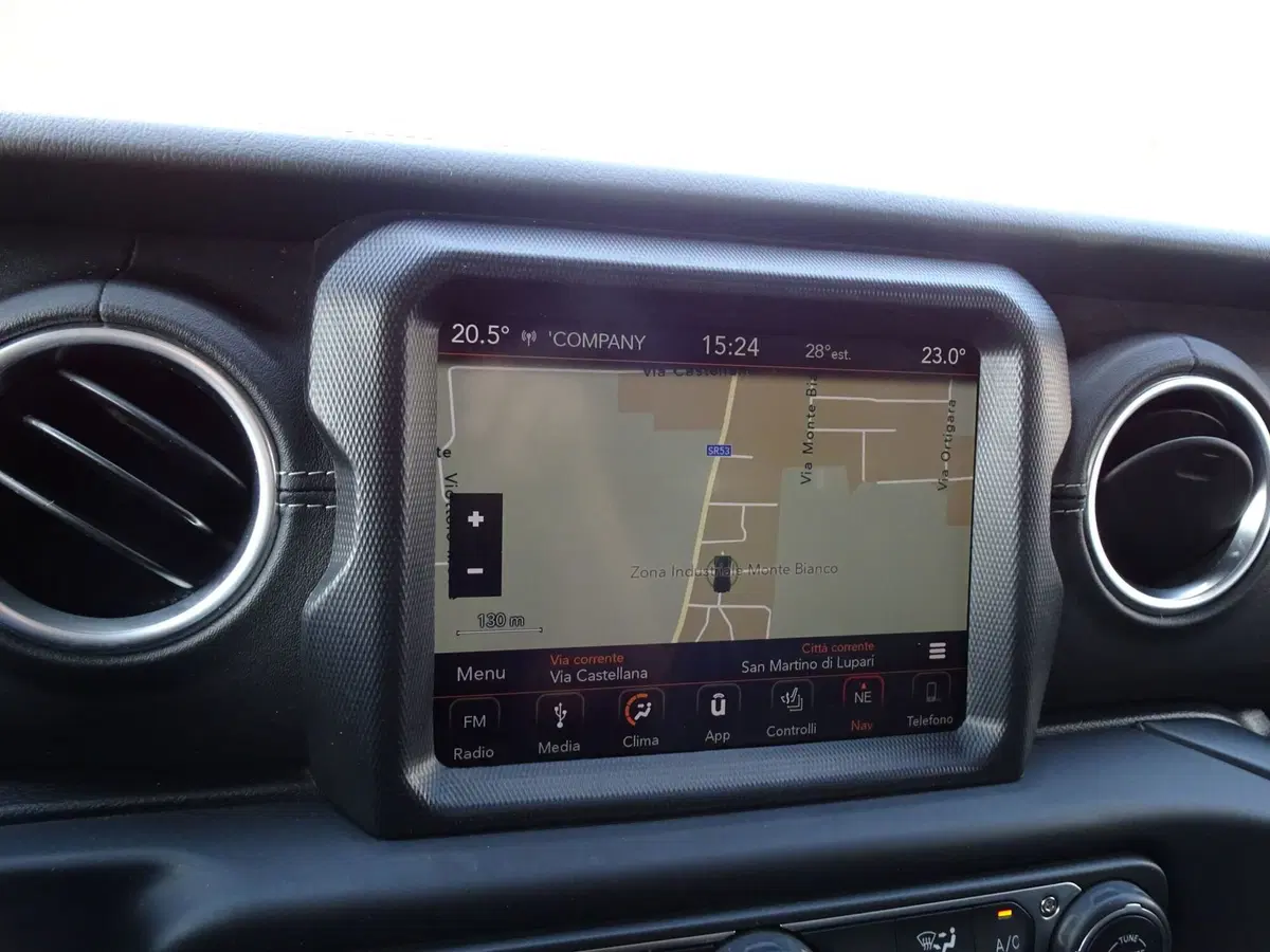 Jeep Wrangler Unlimited usata a Padova (12)