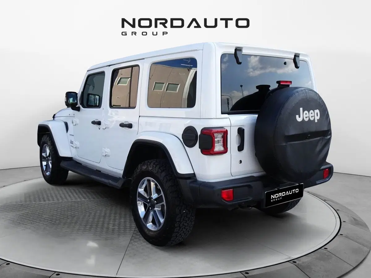 Jeep Wrangler Unlimited usata a Padova (3)