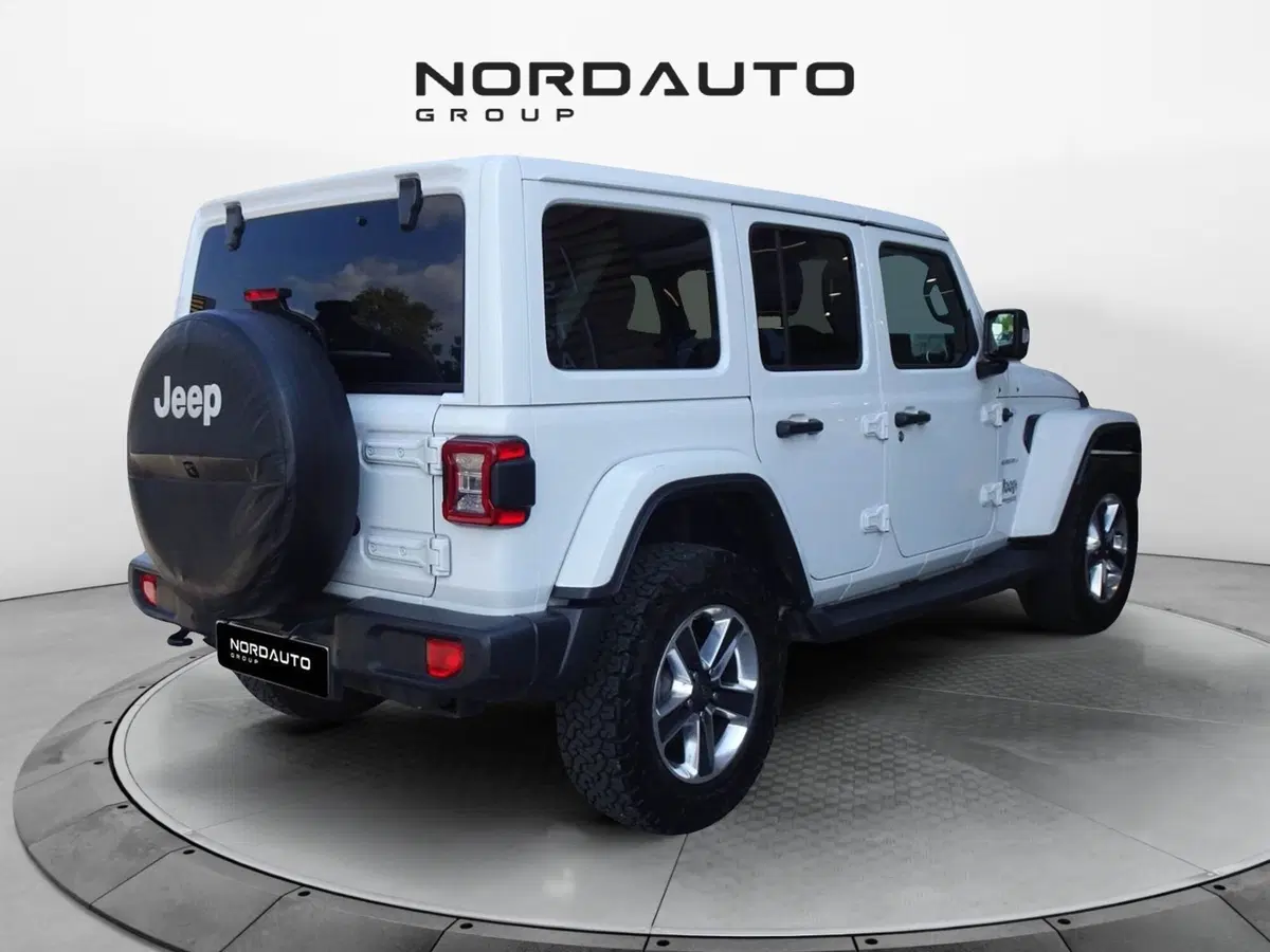 Jeep Wrangler Unlimited usata a Padova (4)