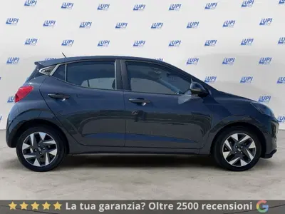 Hyundai i10 1.0 MPI Connectline del 2024 usata a Pistoia