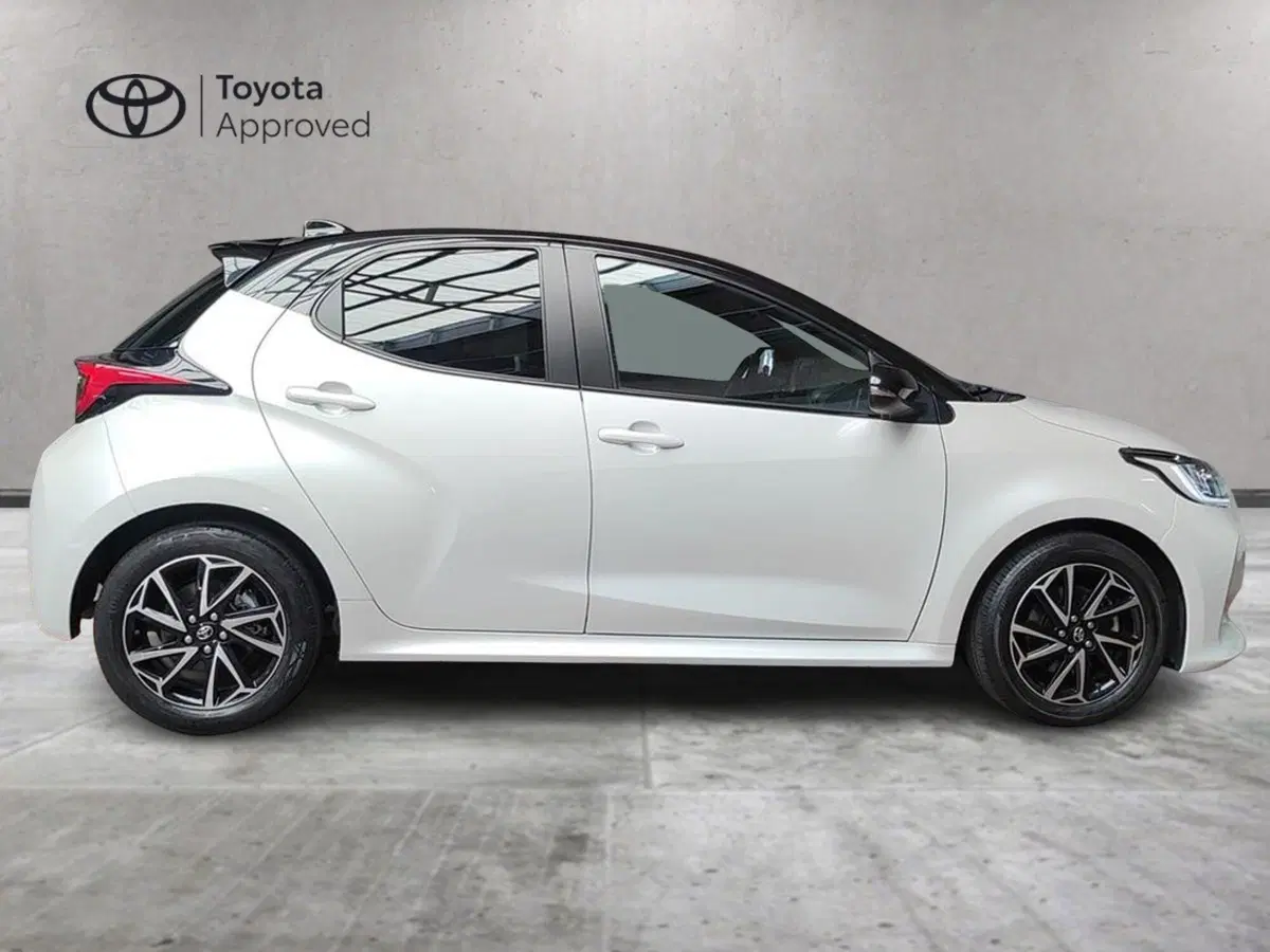 Toyota Yaris usata a Milano (4)