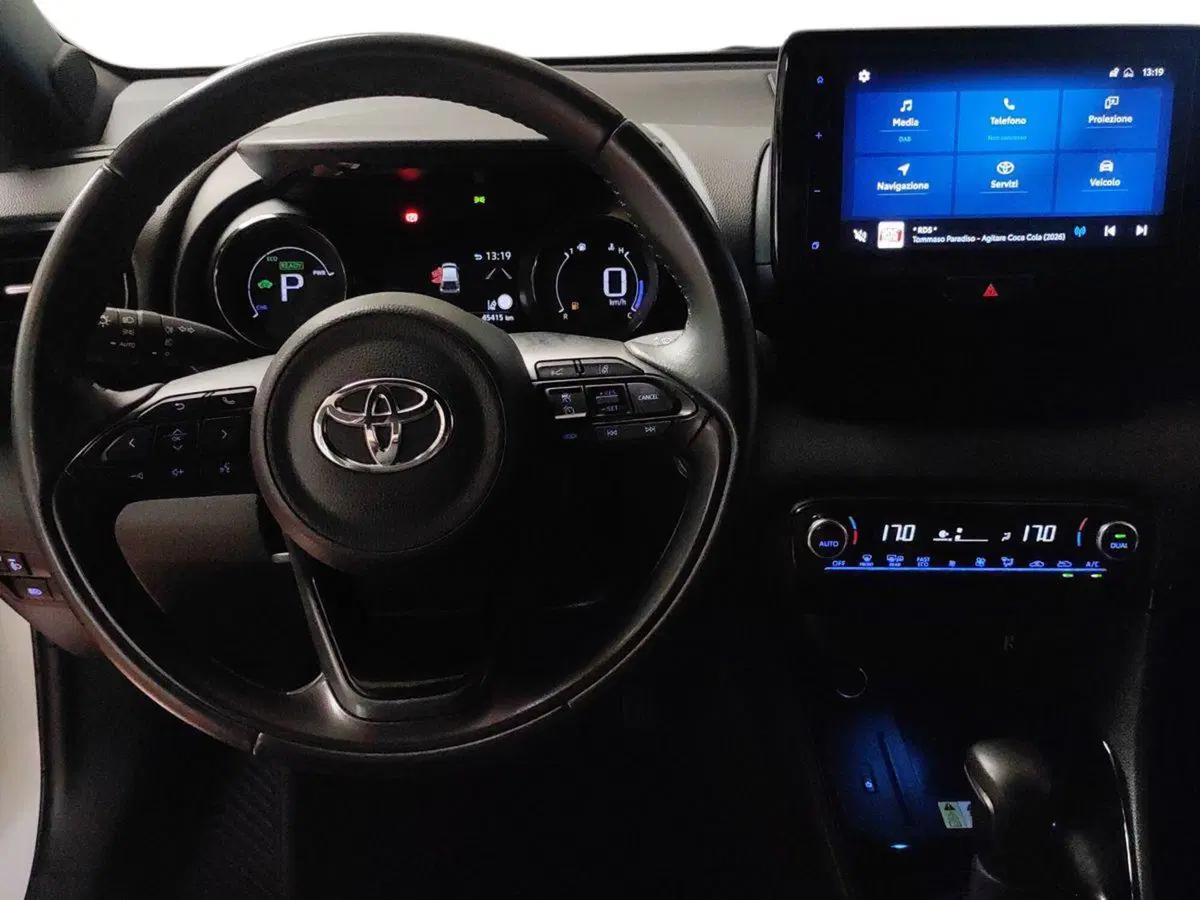 Toyota Yaris usata a Milano (8)
